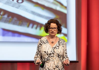 Plenary Speech by Professor Gillian Tilly, CBE, Kings College, London, United Kingdom. Photo by Marcus Andrae.