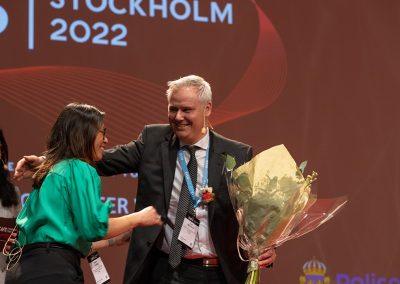 Helena Trolläng thanking Emil Hjalmarson for his efforts in chairing the Scientific Committee. Photo by Marcus Andrae.organising the conference. Photo by Marcus Andrae.